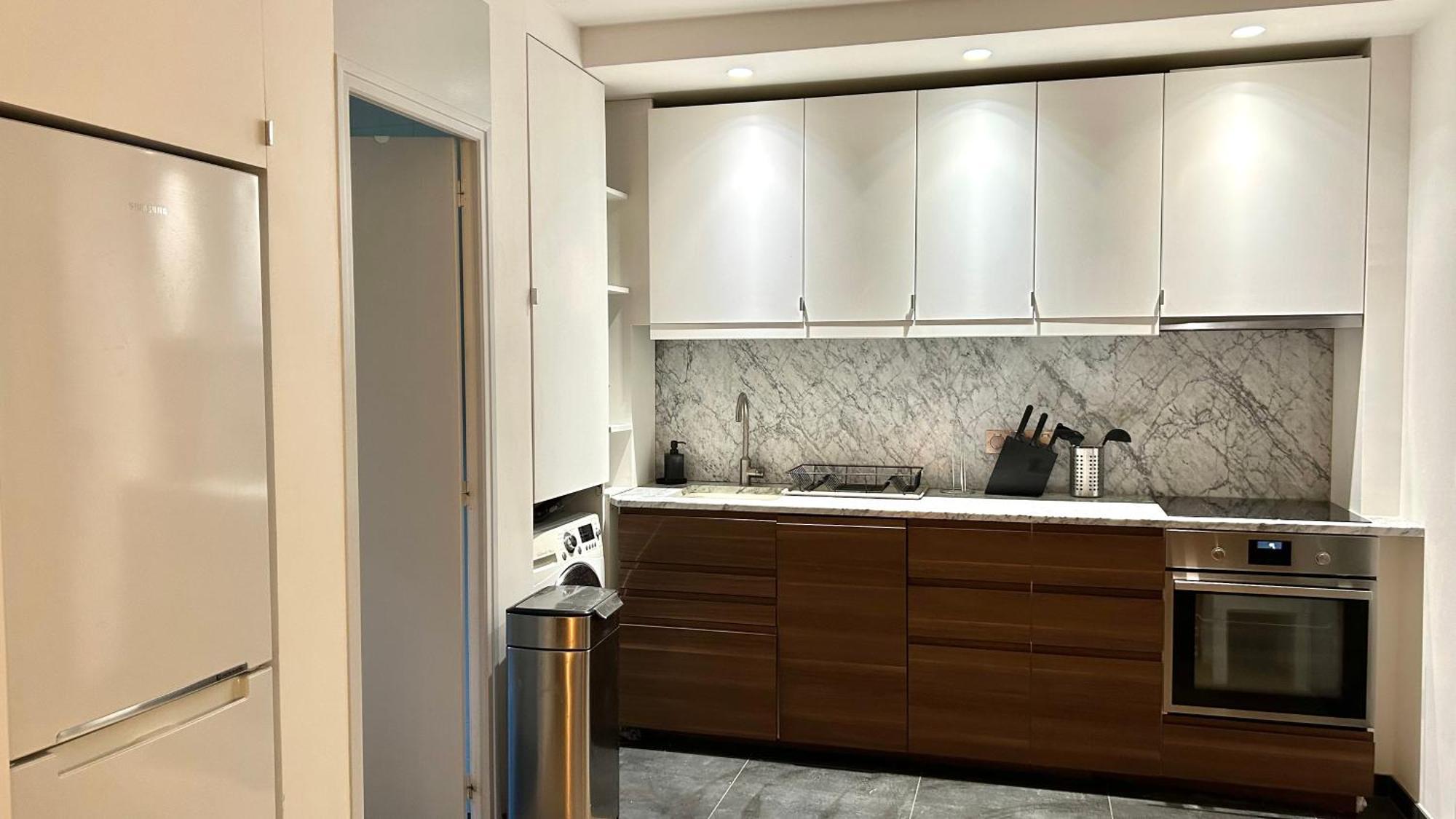Big Apartment Eiffel Tower View Paris Bagian luar foto