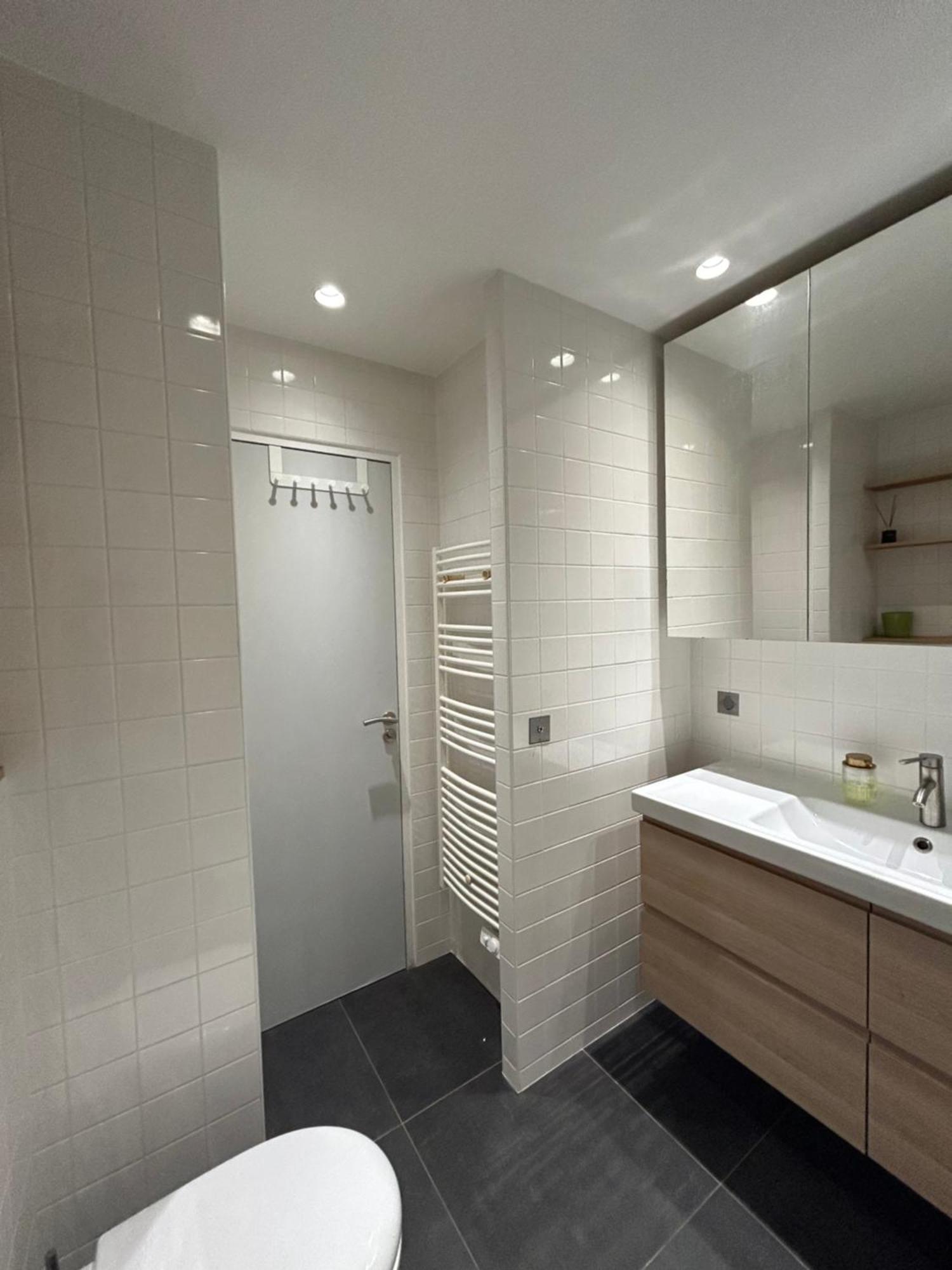 Big Apartment Eiffel Tower View Paris Bagian luar foto